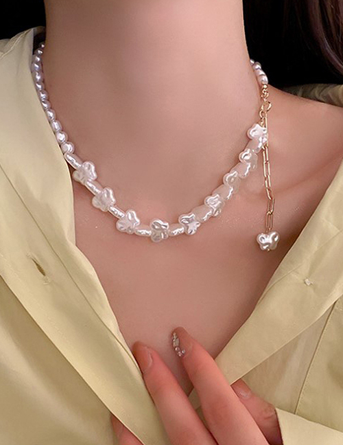 Fashion White Shaped Pearl Butterfly Beaded Necklace
