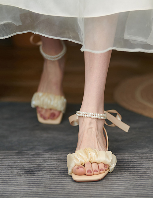 Fashion Creamy-white Pearl Bow Strap Flat Sandals