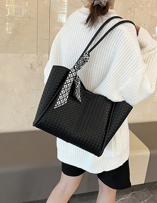 Fashion White Pu Lingge Large Capacity Shoulder Bag