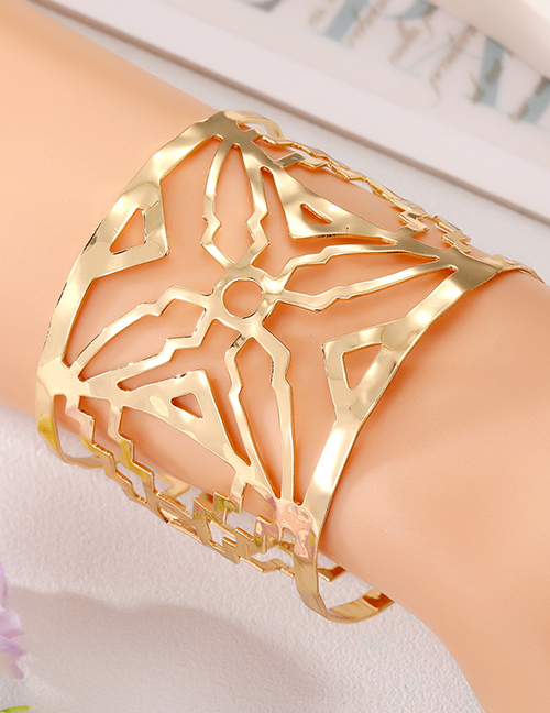 Fashion Gold Metal Cutout Wide Open Bracelet