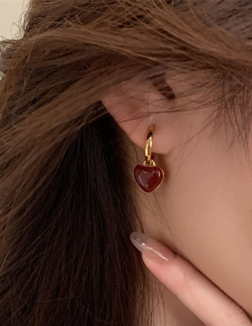 Fashion Gold Alloy Drip Oil Heart Earrings