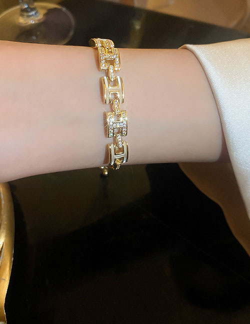 Fashion Gold Metal Zirconia Geometric Alphabet Bracelet