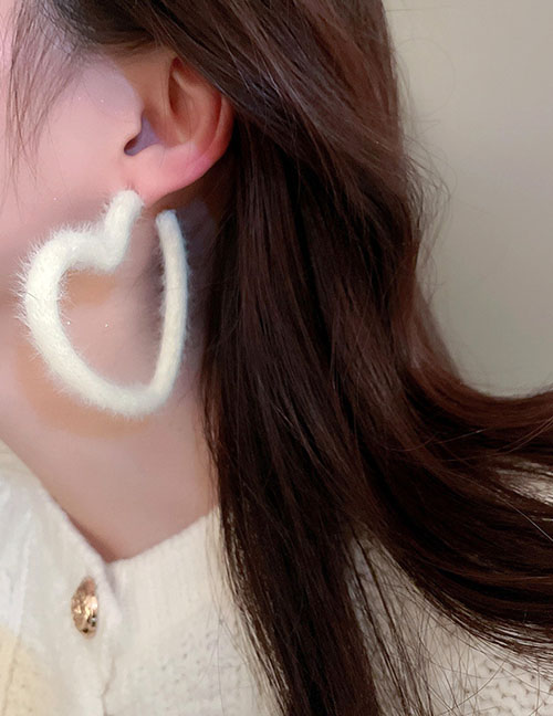 Fashion White (love) Plush Geometric Heart Hoops