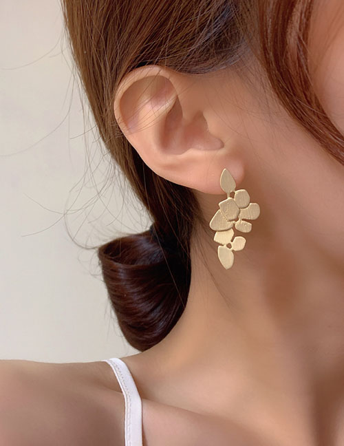 Fashion A Pair Of Gold Ear Clips (screw Clips) Alloy Geometric Leaf Ear Clip Earrings