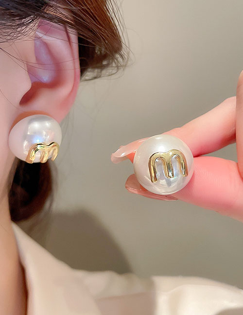 Fashion Gold Geometric Alphabet Pearl Stud Earrings