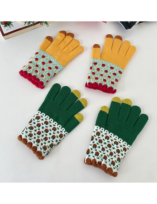 Fashion Green Color Block Strawberry Knit Gloves
