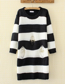 Personality White+black Hole Decorated Round Neckline Sweater