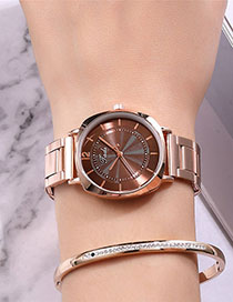 Fashion Brown Surface Striped Quartz Steel Band Watch